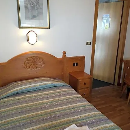 Hotel Meuble Tarandan 3*