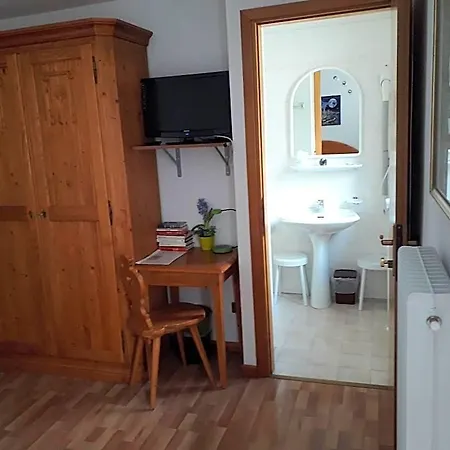 Meuble Tarandan Hotel Forni di Sopra