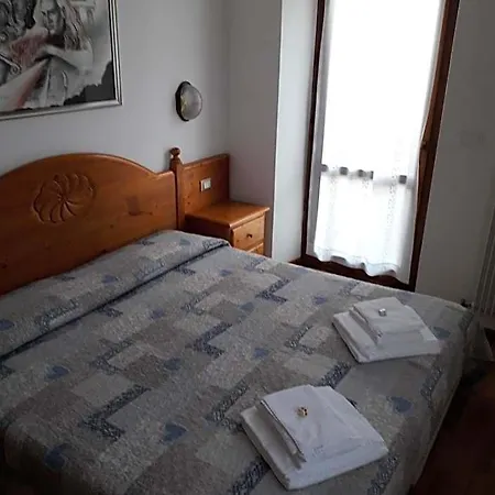 Meuble Tarandan Forni di Sopra