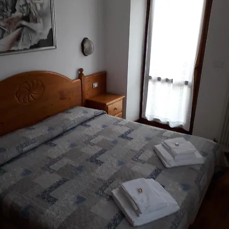 Szálloda Meuble Tarandan Forni di Sopra
