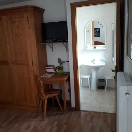Meuble Tarandan Hotel Forni di Sopra