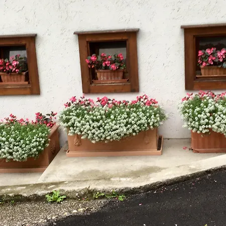 Meuble Tarandan מלון 3*