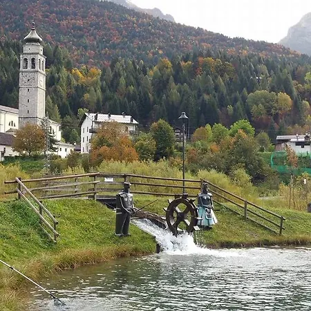 Meuble Tarandan מלון 3*