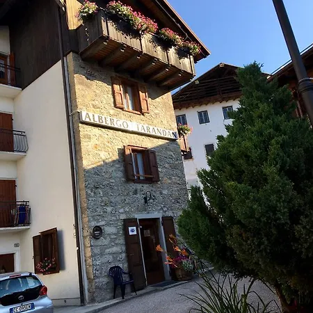 Hotel Meuble Tarandan 3*